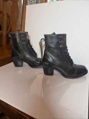 NWT BED STU Black Women 7.5 Judgement boots